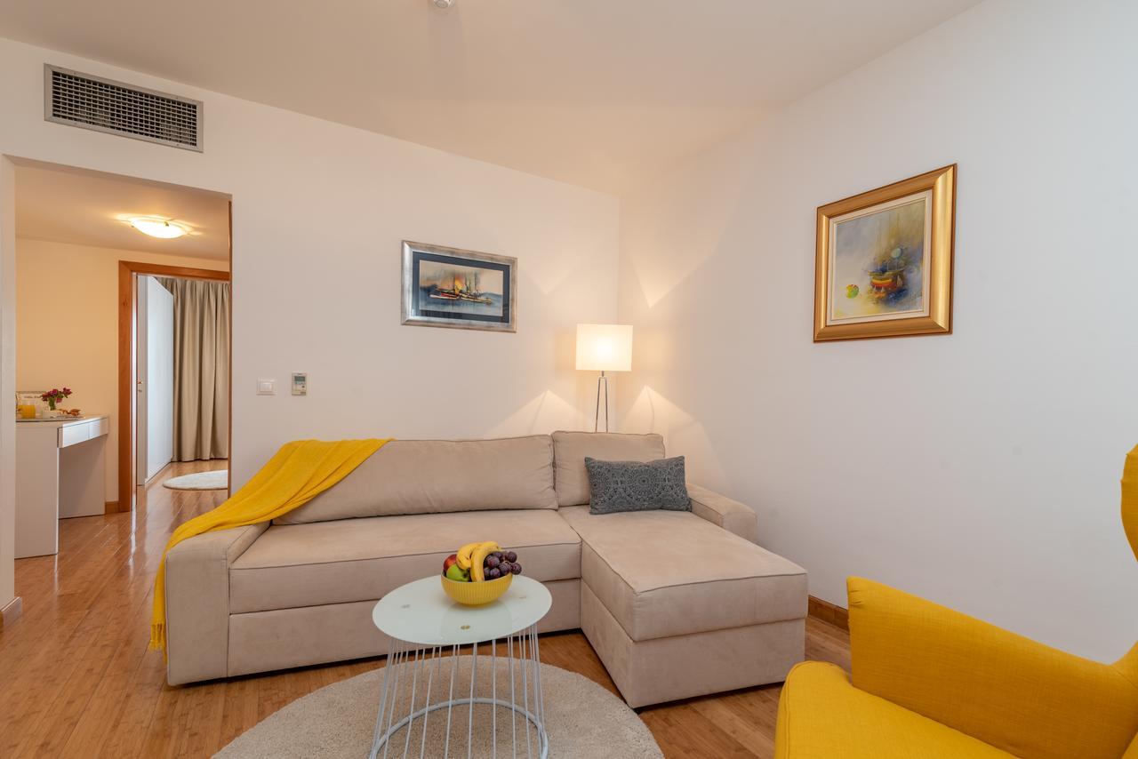 Ana Apartment *